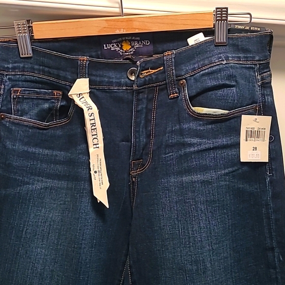 Lucky Sofia Boot jeans - Picture 2 of 14